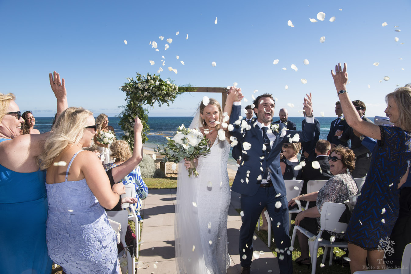 all smiles sorrento ocean beach wedding photo