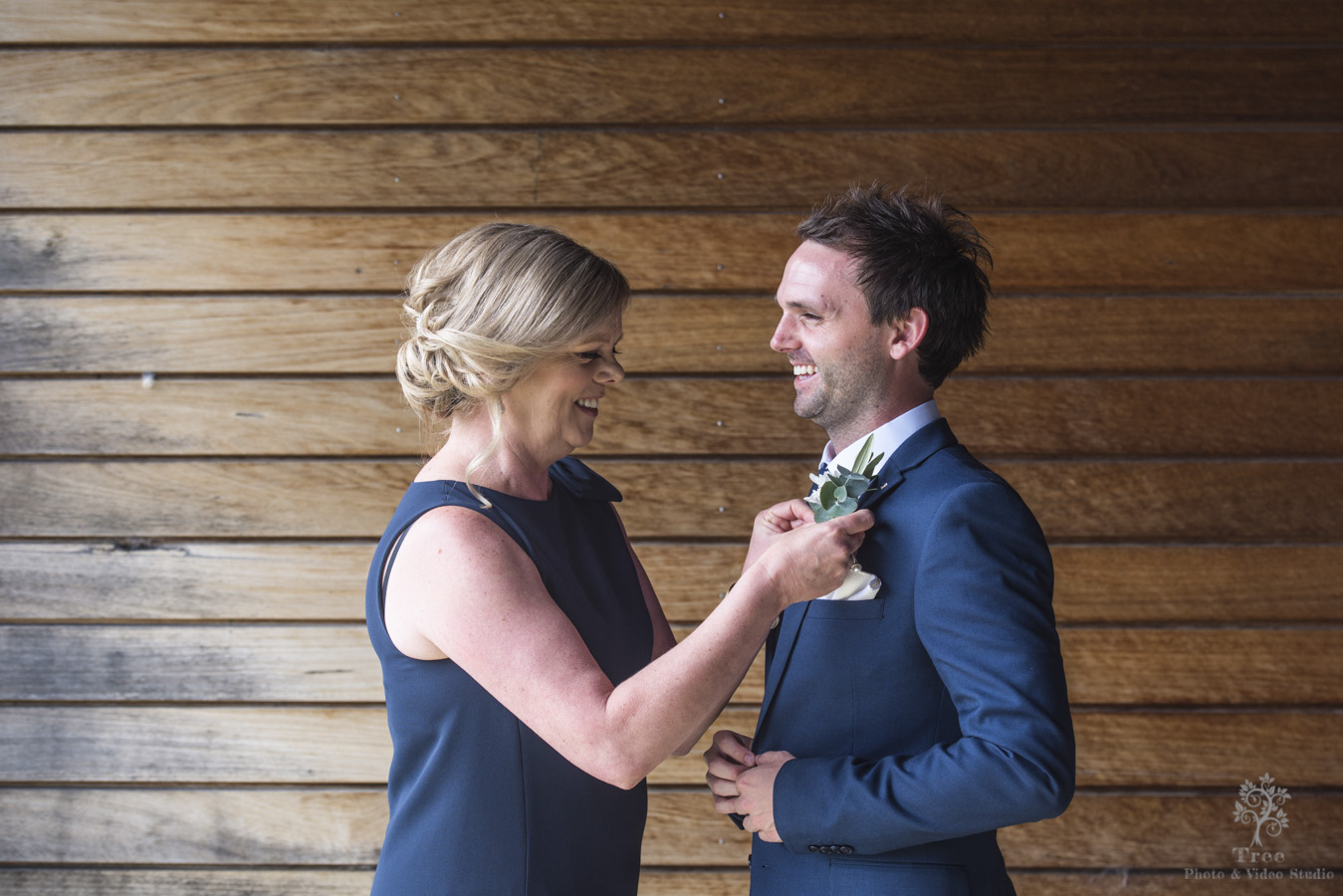 wedding mother and Groom