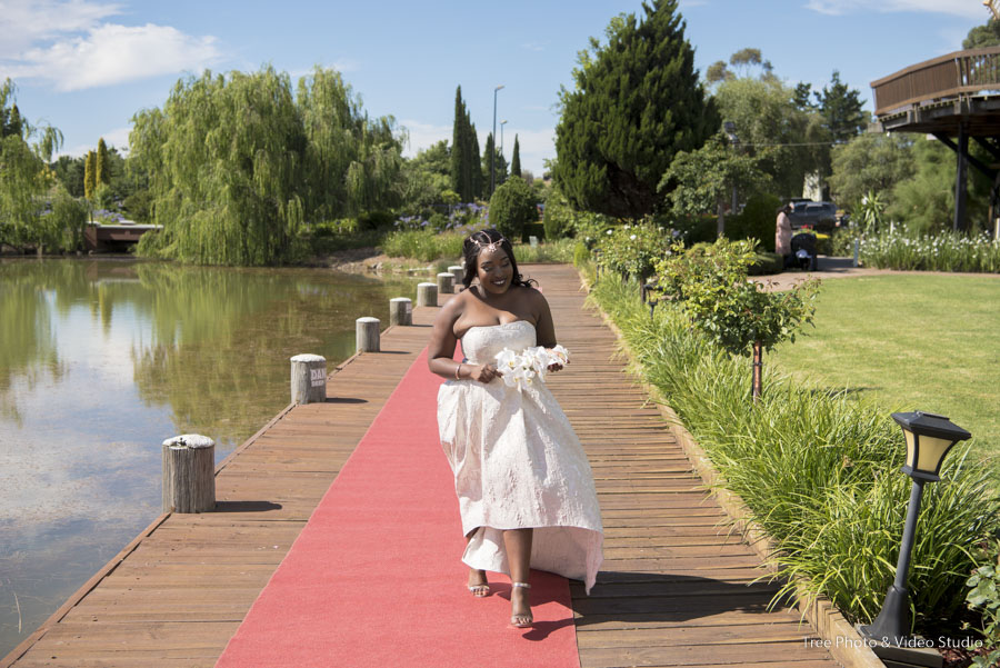 Windmill Gardens 19 - Victoria & Cameron | Windmill Gardens Wedding Photography