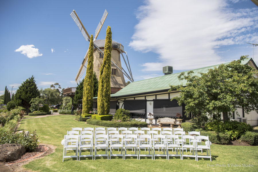 Windmill Gardens 2 - Victoria & Cameron | Windmill Gardens Wedding Photography