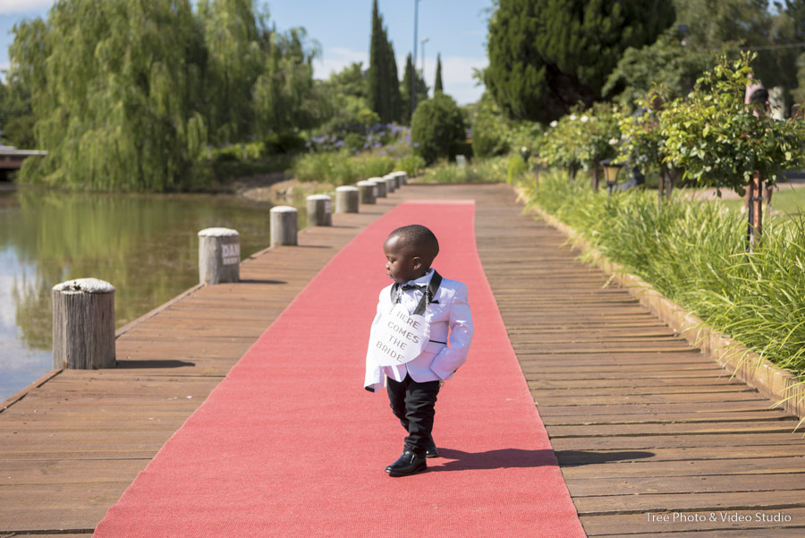 Windmill Gardens 20 - Victoria & Cameron | Windmill Gardens Wedding Photography