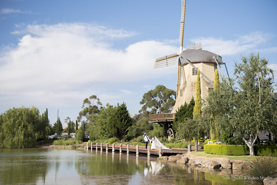 Windmill Gardens 27 1 - Victoria & Cameron | Windmill Gardens Wedding Photography