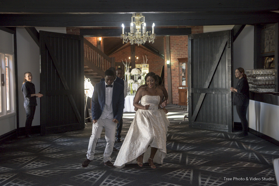 Windmill Gardens 30 1 - Victoria & Cameron | Windmill Gardens Wedding Photography