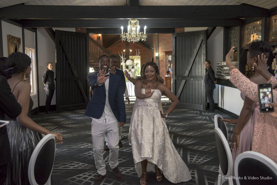 Windmill Gardens 31 1 - Victoria & Cameron | Windmill Gardens Wedding Photography
