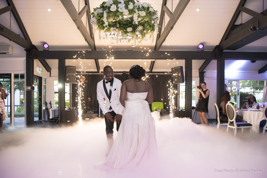 Windmill Gardens 35 1 - Victoria & Cameron | Windmill Gardens Wedding Photography