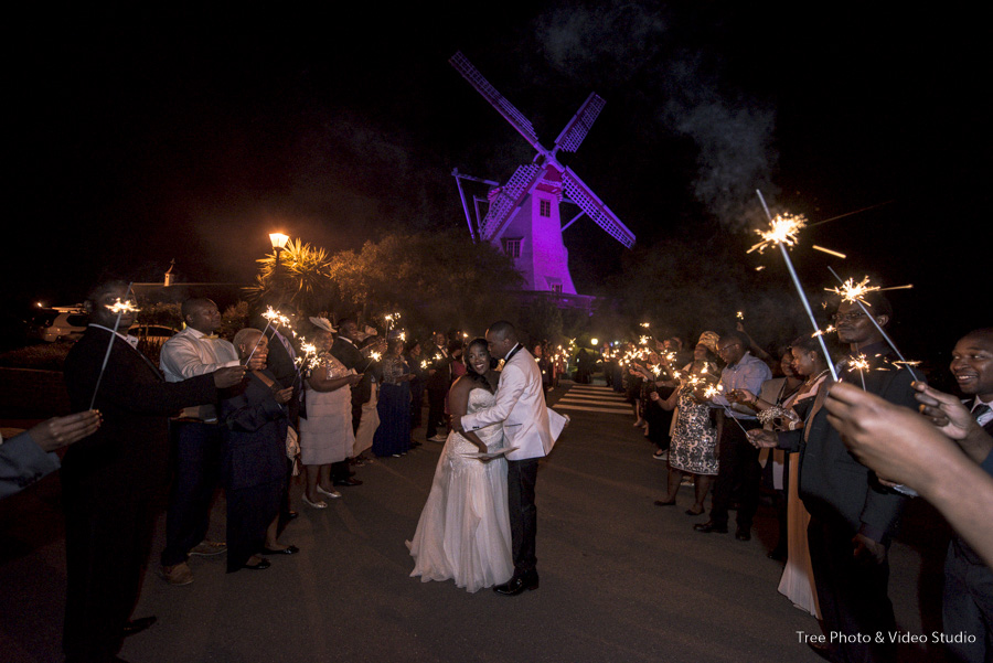 Windmill Gardens 45 - Victoria & Cameron | Windmill Gardens Wedding Photography
