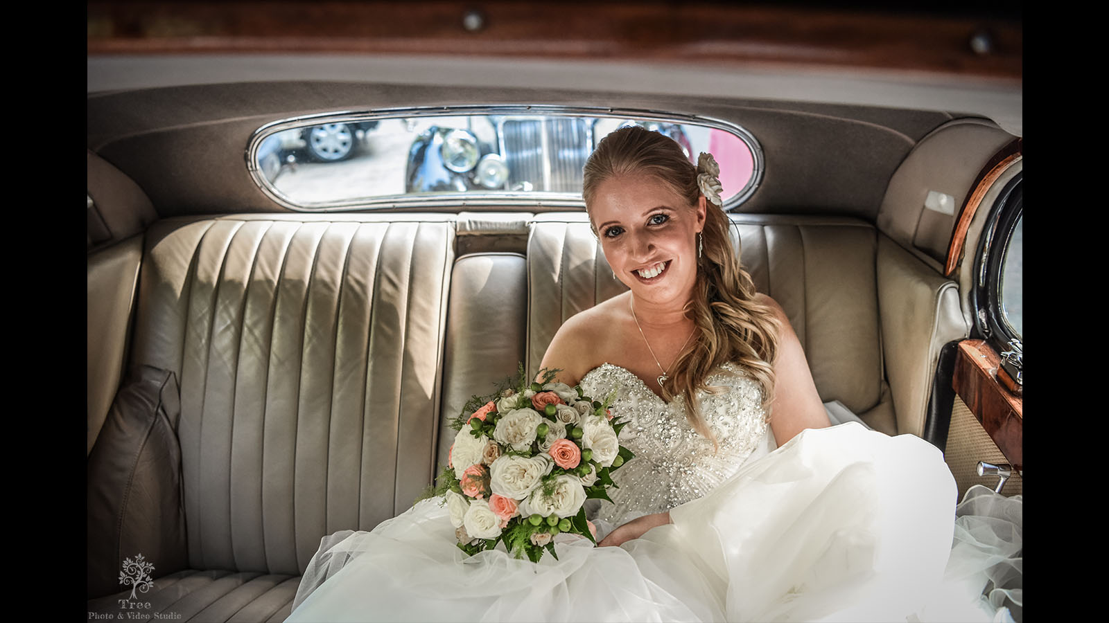 Anika Dean Lyrebird Falls Wedding Photography 21 - Anika & Dean | Lyrebird Falls Wedding Photography