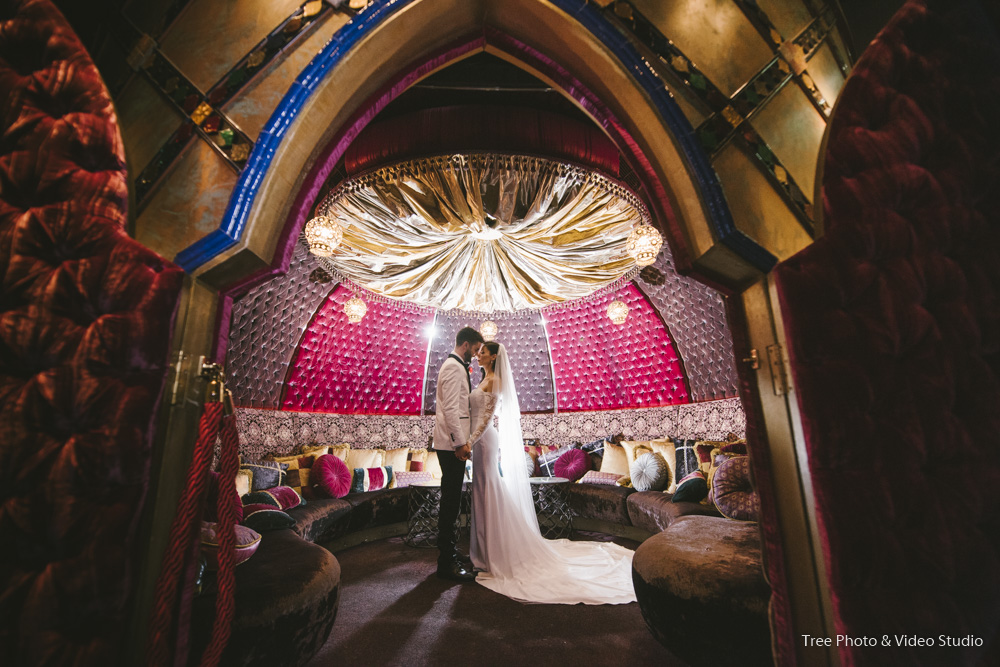 Melbourne wedding photographer takes photo of indoor shot