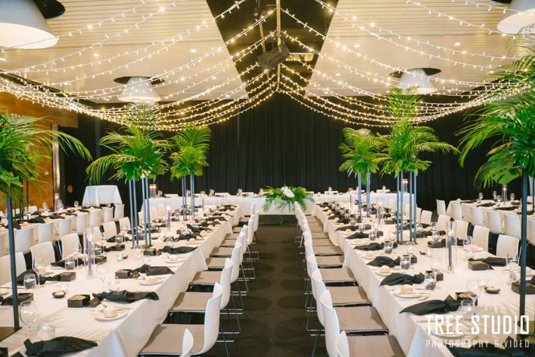Encore St Kilda Beach Wedding Photography JT (120)