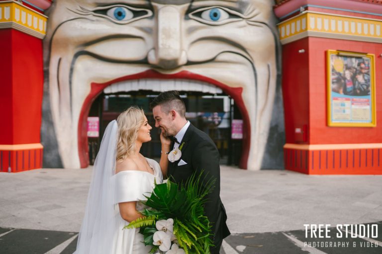 Encore St Kilda Beach Wedding Photography JT (89)