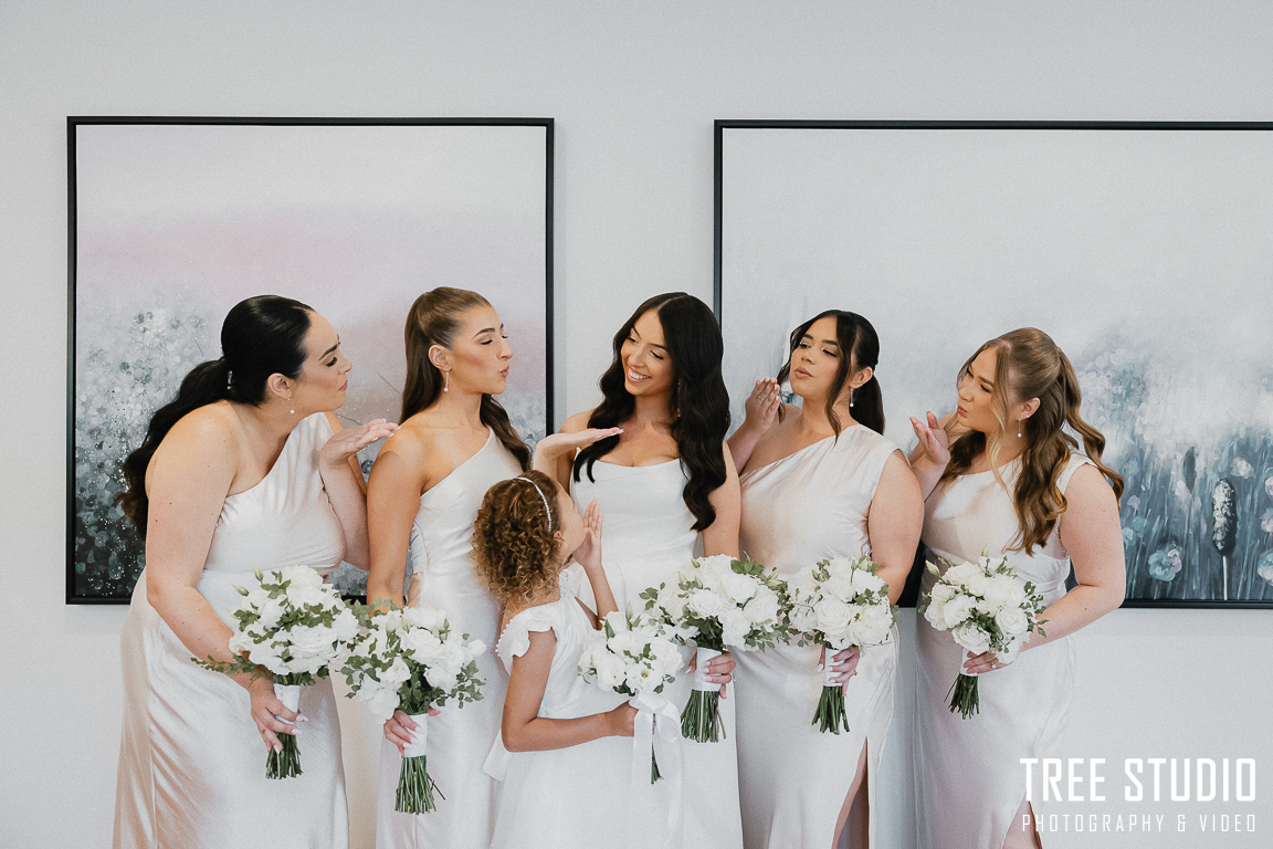 Melbourne wedding photographer takes photo of locations shot